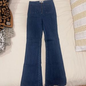 FLARED / BOOTCUT high wasted dark jeans